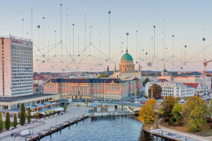 Das Bild zeigt die Stadt Potsdam mit dem Landtag und vielen Messpunkten in der Stadt als Symbol für Datenerhebungen im öffentlichen Raum.